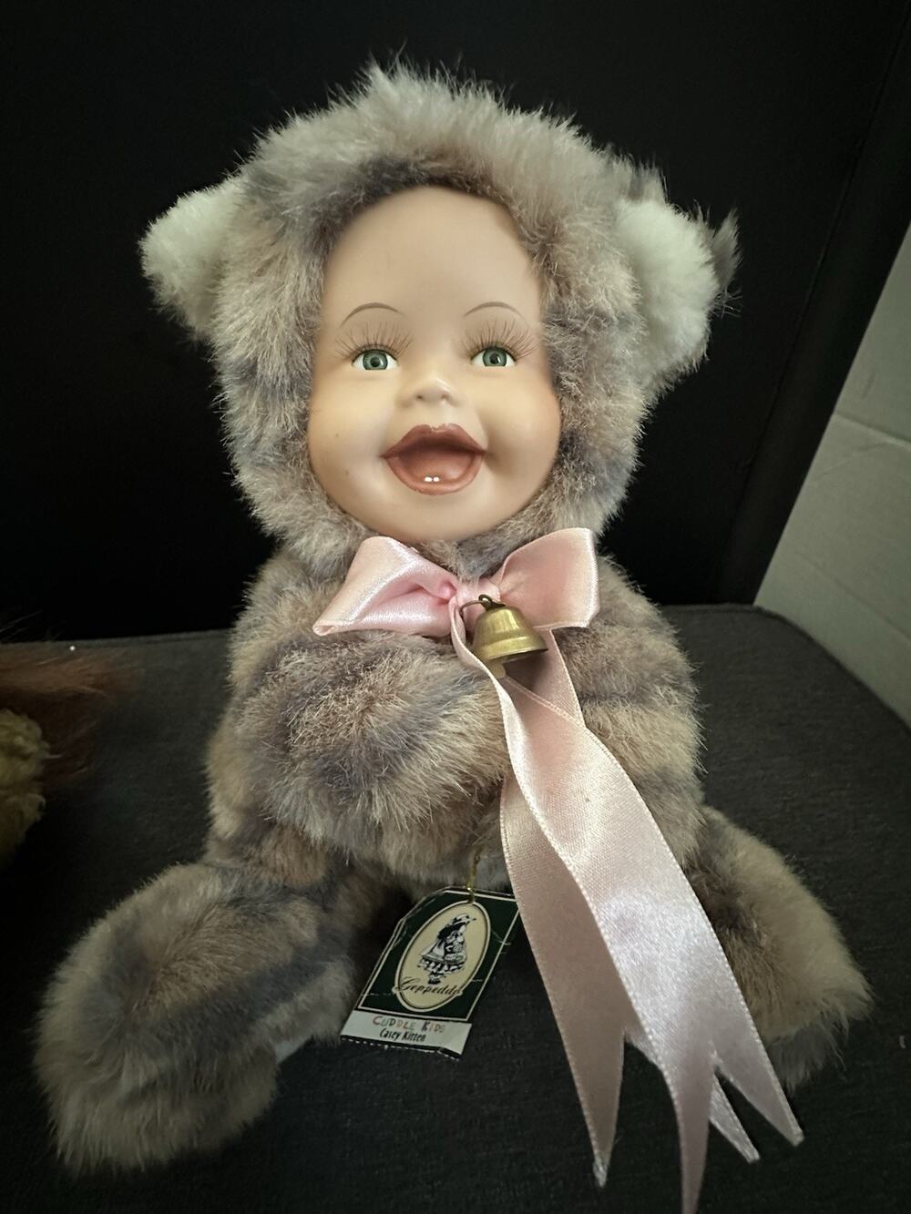 Geppeddo Cuddle Kids Casey Kitten 2000 Porcelain Face Plush Doll Tag 9”